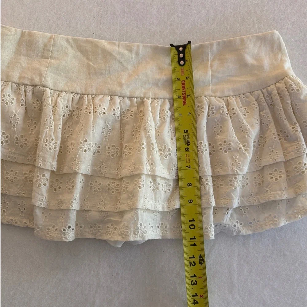 Edikted white eyelet